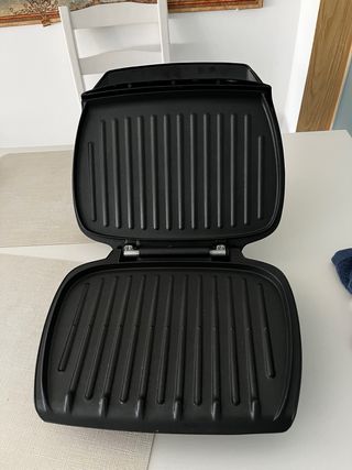 Plancha Russell Hobbs Familiar