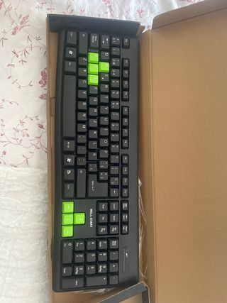Teclado Inalámbrico Negro y Verde