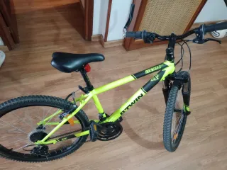 Bicicleta B'TWIN Rockrider Verde