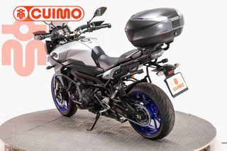 YAMAHA TRACER 900