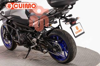 YAMAHA TRACER 900