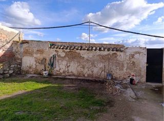 SOLAR EN CABRA (cordoba)