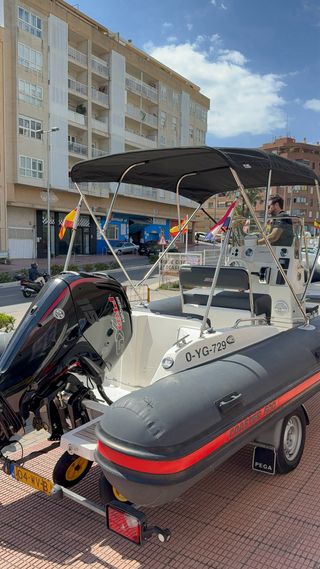 Joker Coaster 600 + Mercury proXS 115Hp + remolque
