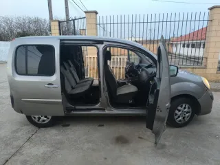 Vendo o cambio Furgoneta Renault Kangoo 2012