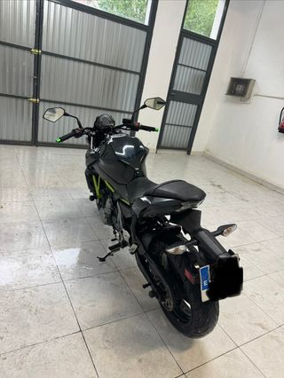 Kawasaki Z650 A2 Negra y Verde