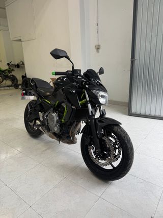 Kawasaki Z650 A2 Negra y Verde