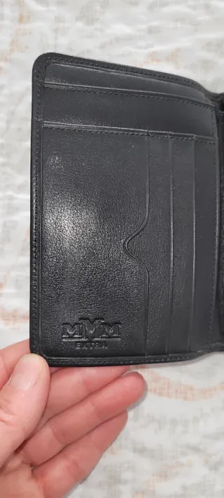 Cartera de cuero negra para hombre