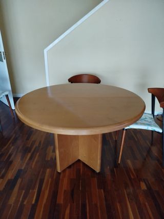 Mesa redonda de comedor