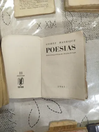 Varios libros antiguos