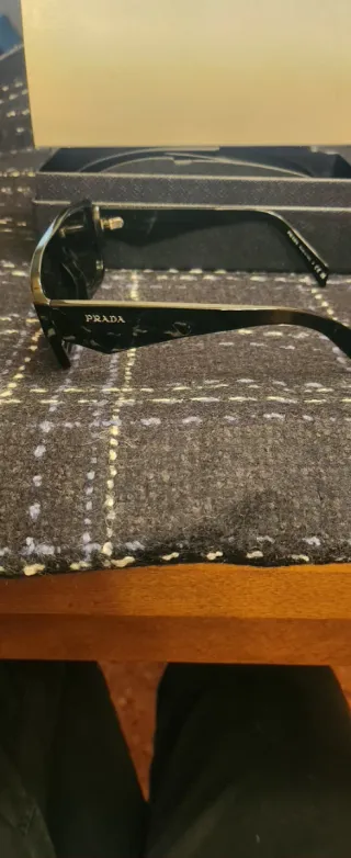 Gafas de sol Prada negras