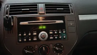 Radio Sony Original Ford Focus / C-Max - MP3 & RDS