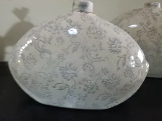 Pareja de Jarrónes Decorativos Porcelana Beige y G