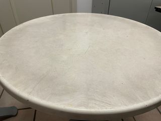 Coppia tavoli rotondi di plastica