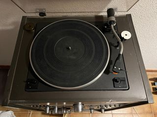 Cadena HiFi AK Systems con Tocadiscos