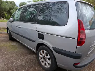 Peugeot 807 2005