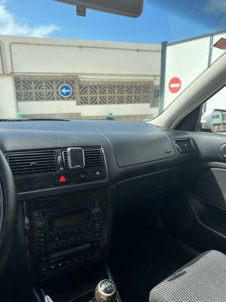 Volkswagen Golf 2003