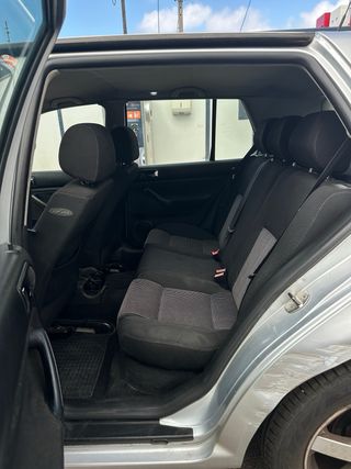 Volkswagen Golf 2003