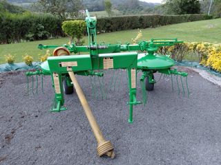 Rastrillo/Hilerador/Volteador/Aireador Stoll UM321
