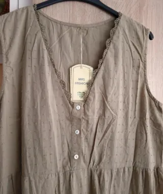 (M) Vestido nuevo largo sin mangas