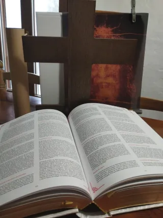 La Sagrada Biblia