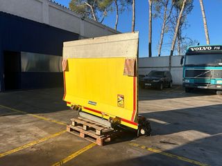 Plataforma Elevadora DHOLLANDIA año 2017, 1500kgs