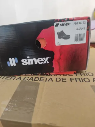 Bota de seguridad Sinex negra y azul