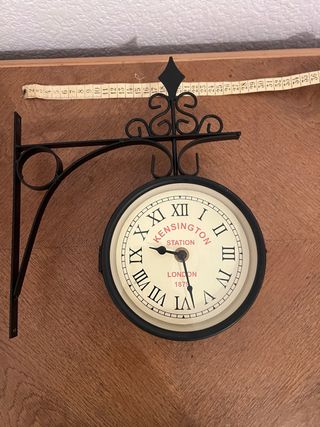 Reloj de Pared Doble Estación Negro