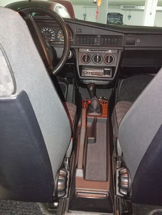 Mercedes-Benz 190E 1.8 (1992) - MUY CUIDADO