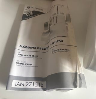 Maquina Remalladora Singer 14SH754