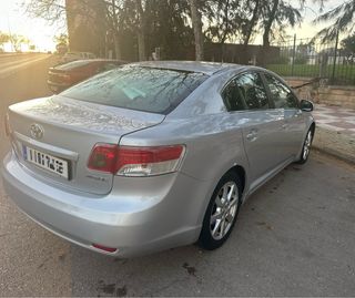 Toyota Avensis 2009