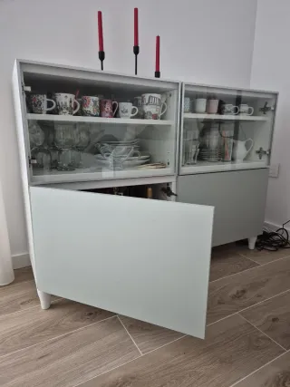 Aparador moderno blanco y verde oliva