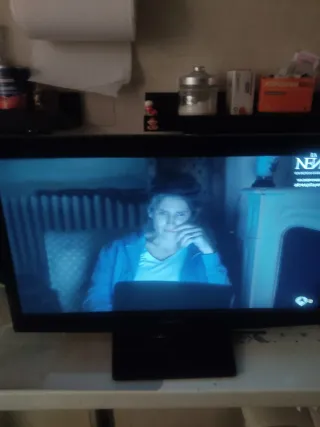 TV Samsung 24 PULGADAS Negra