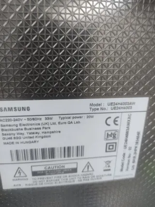 TV Samsung 24 PULGADAS Negra