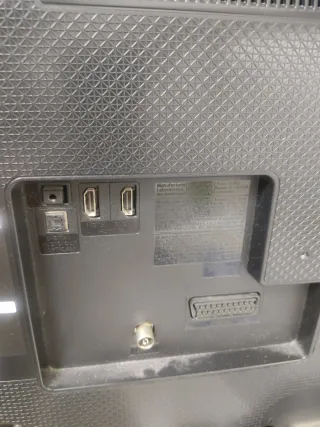 TV Samsung 24 PULGADAS Negra