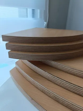 Scaffali in legno con finitura in faggio naturale (9 pz)