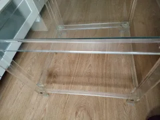 Mesa auxiliar acrílico transparente