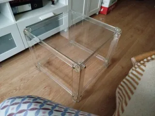 Mesa auxiliar acrílico transparente