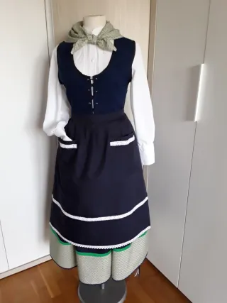 TRAJE NESKA-BASERRITARRA  "140 Euros "