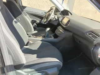 Peugeot 308 2016