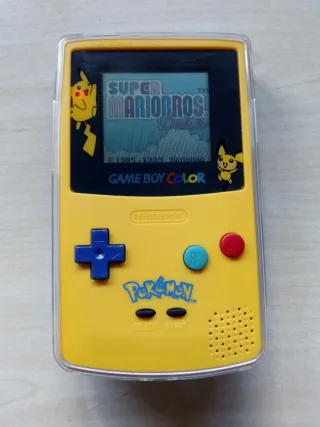 Consola Game Boy Color Amarilla Pokémon