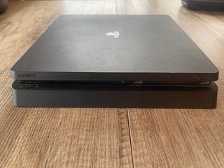 PS4 Slim Sony Negra