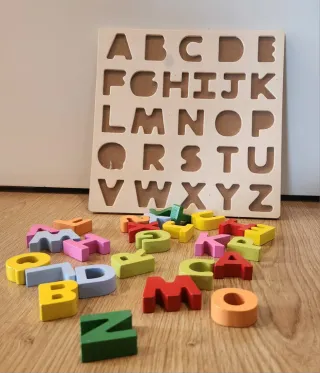 Abecedario de madera (encajable)