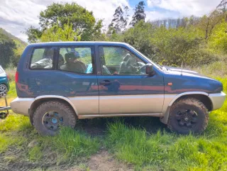 Nissan Terrano II 1995
