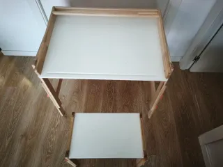 Scrivanie e panche Ikea Flisat