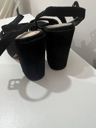 Tacones negros plataforma