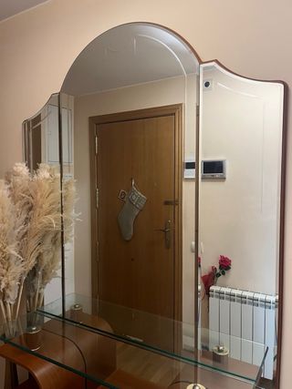 Mueble del recibidor, con cristal incluido