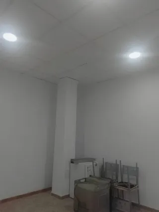 Local comercial 40m² venta o alquiler 691073062
