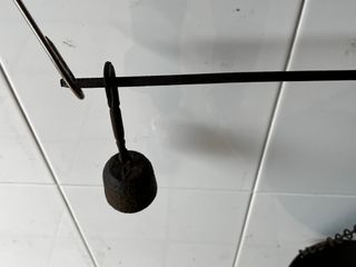 Balanza antigua de hierro