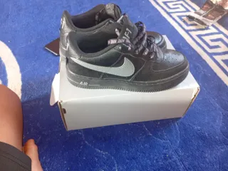 Zapatillas retro, Air force 1 negras con cordones