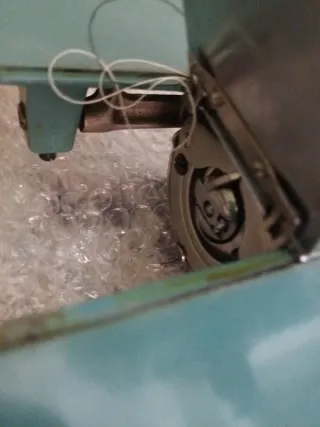 Máquina de coser Alfa
